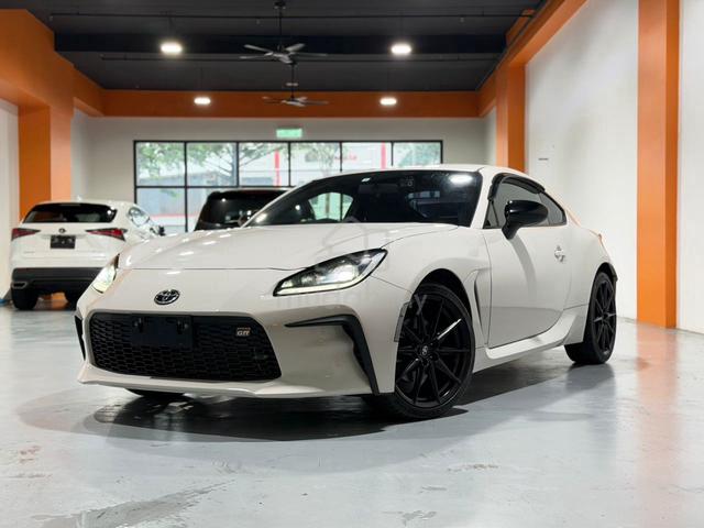 2022 Toyota GR86 2.4 RZ 3BA-ZN8 (M) - 1
