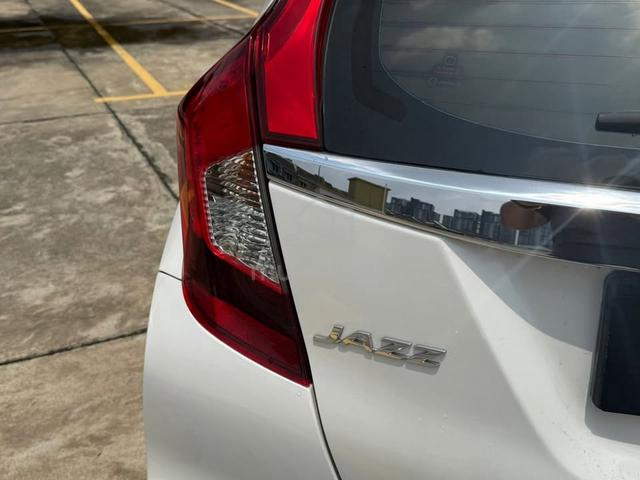 2021 Honda JAZZ 1.5 V MY14 GK FACELIFT (A) - 4