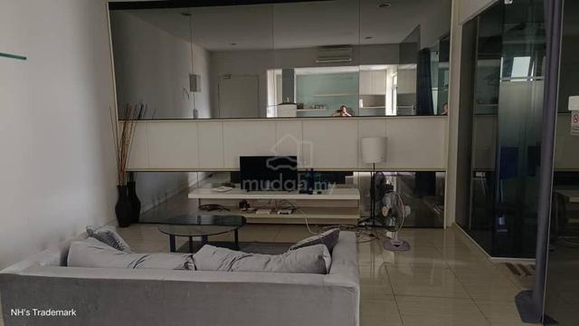 Eve Suite / NZX Square 1