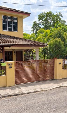 RUMAH TERES 2 TINGKAT CORNER LOT FULLY FURNISHED untuk disewa 1