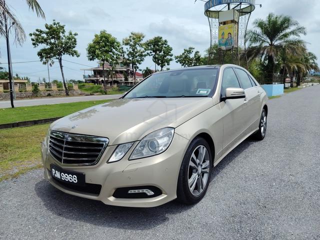 Mercedes Benz E300 AVANTGARDE (CKD) 3.0 (A) - 1