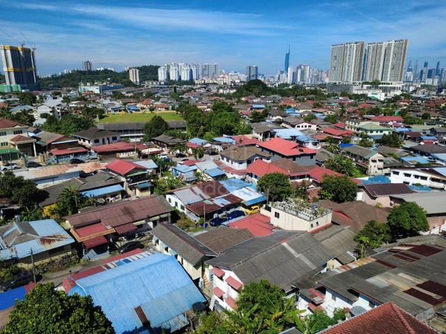 [BUY 1 FREE 2 HOUSES] 1 Storey Bungalow at Kampung Cheras Baru, Ampang 1