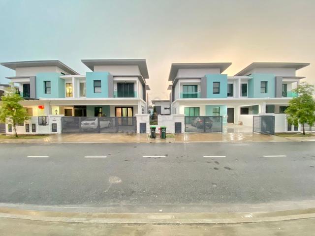 【Luxury & Premium 】SIERRA 3 BUKIT BANYAN -2 Storey SEMI DETACHED House 1