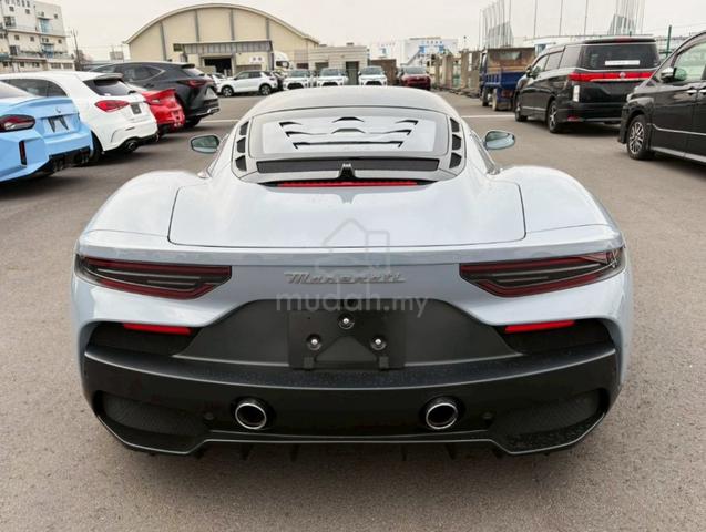 READY-2023 Maserati MC20 - DARBON FIBRE ENGINE BAY - 2