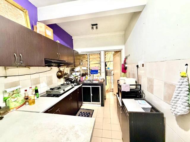 Apartment Komuter Raya 1