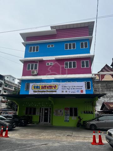 Bangunan 4 Tingkat Untuk Sewa / Jual Bandar Kuala Terengganu !! PM NOW 1