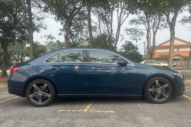 2021 Mercedes Benz A200 Sedan (A) Direct owner - 3