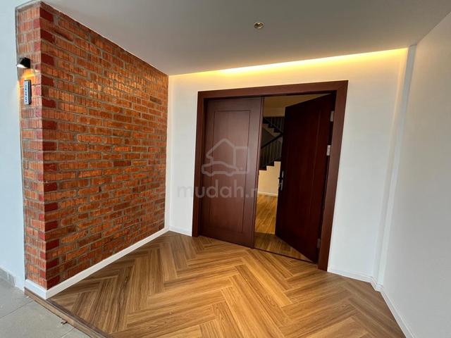 (For Rent) Hui Sing Stampin - Double Storey with Long Car Porch 3
