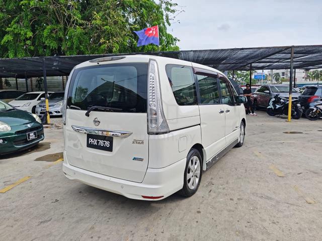 2013 Nissan SERENA FULL SPEC 2.0 (AUTO) - 3