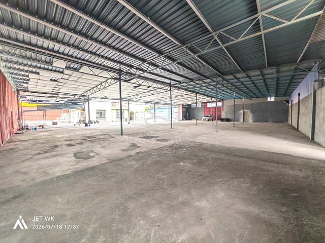 Available Now Industrial Land Warehouse Wif Bungalow House Bukit Rimau 1
