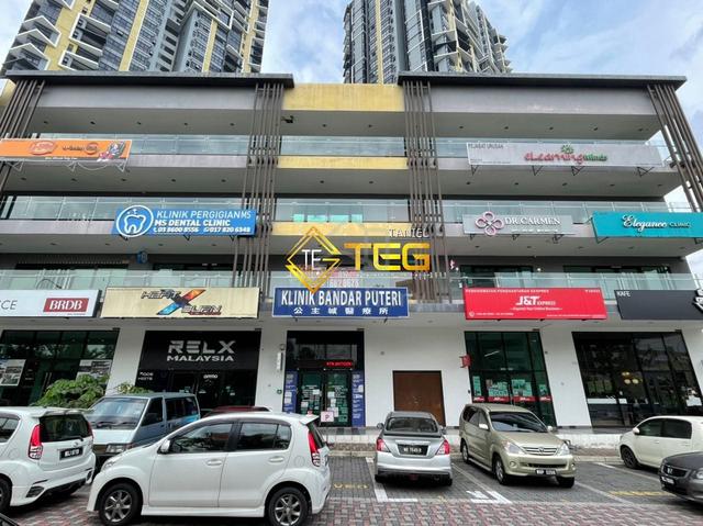 Near Lrt Le Pavilion Xchange Bandar Puteri Puchong Shop Office Lift 2
