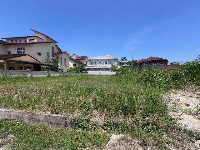 Gated and Guarded Bungalow Land Facing South East 2
