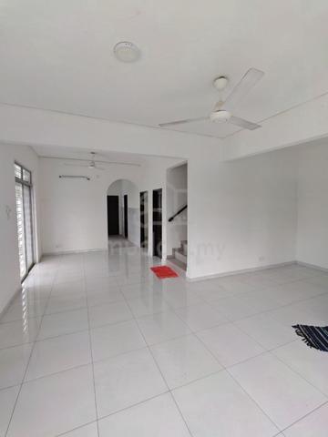 Kota Masai / Jalan Jambu ( Double Storey House ) For Rent 1