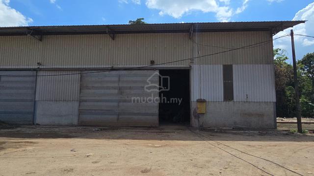 Warehouse, Sungai Tekali, Hulu Langat (Q3583) 1
