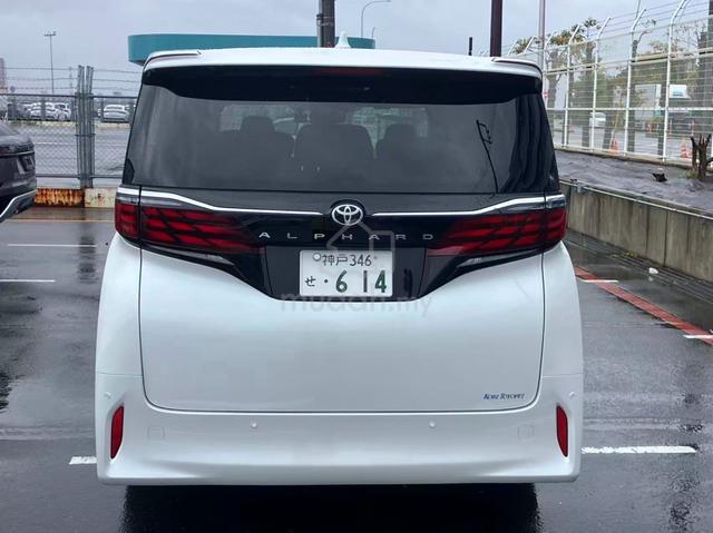 TOYOTA ALPHARD 2.5cc Z SUNROOF YEAR 2024 - 2