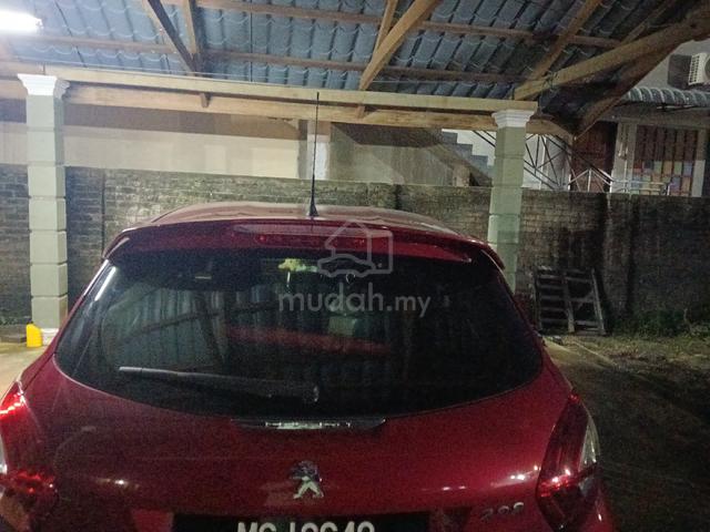 2013 Peugeot 208 1.6 VTI ALLURE (A) - 1