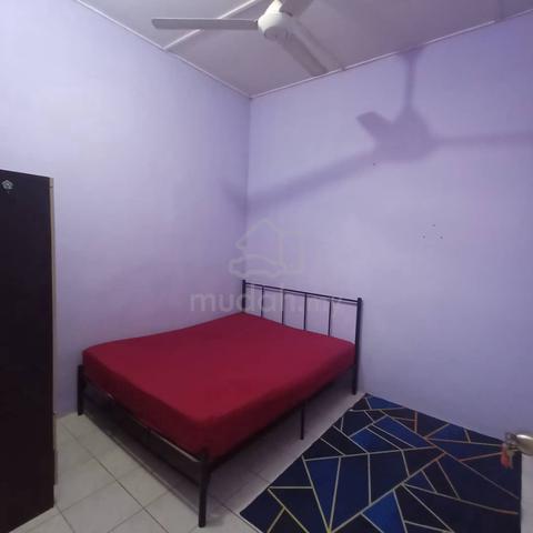 Bilik sewa Taman seri mahkota jaya batu 11 jalan Gambang 1