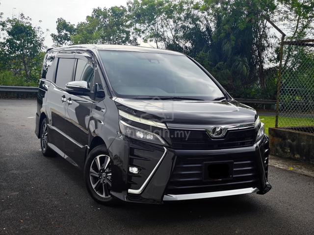 2018 Toyota VOXY 2.0 ZS KIRAMEKI (A) - 1