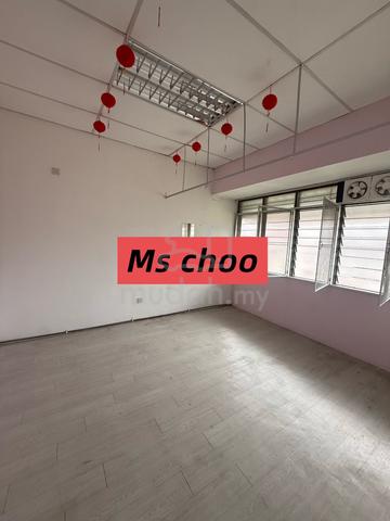 Desaria Sungai ara office lot 1500 sq ft 1