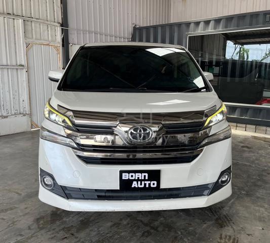 Toyota VELLFIRE 2.5 ZG Sunroof Local Spec - 2