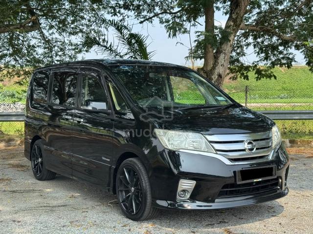 2013 Nissan SERENA 2.0 S-HYBRID HIGHWAY STAR - 1