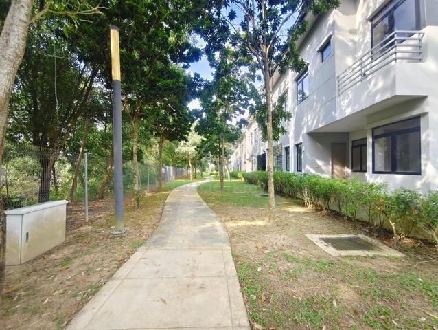 Cyberjaya Gated Double Storey Terrace, Swimming pool, Full Air-cond 1