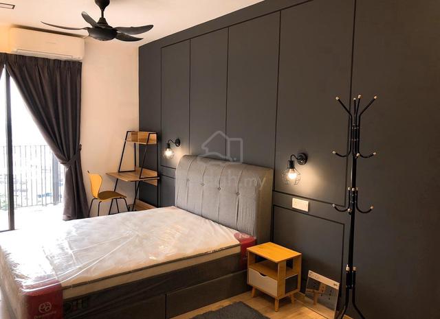 Emporis (Kota Damansara) 1