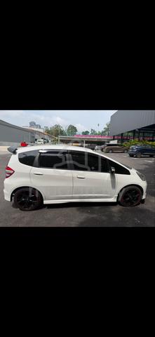 2009 Honda JAZZ 1.5 V (A) - 4