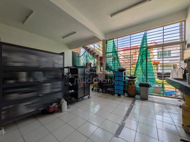 Luyang Perdana | Fully Extended | Gated and guarded 1