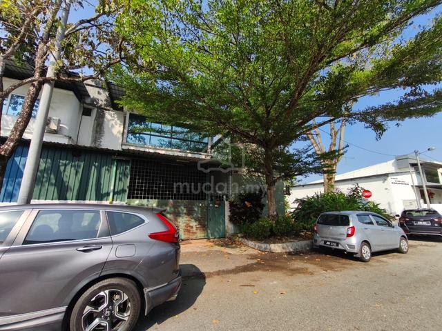Near Kulai Toll 1.5 Storey *Corner* Factory for Sale 1