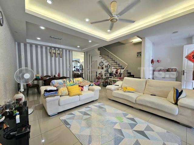 【22x78, Renovated】Indah Residence, Kemuning Utama, Kota Kemuning 1