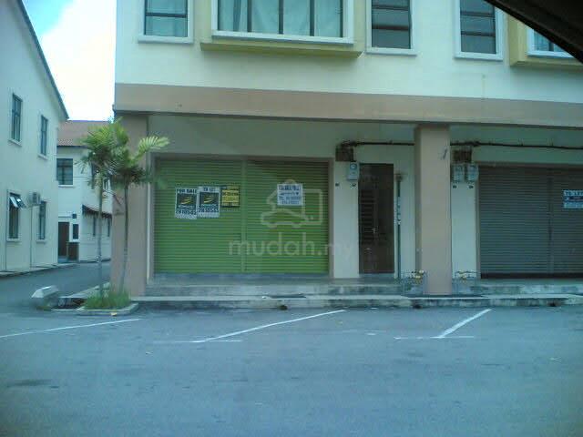Shop Lot Tingkat Bawah Untuk Disewa 1