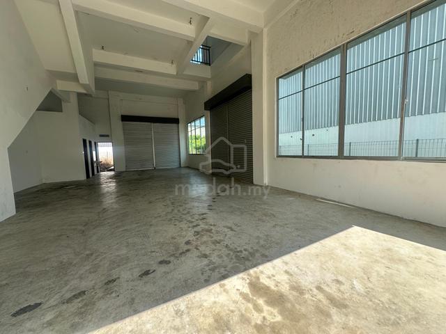 Double Storey Semi Detached Warehouse For Rent 1