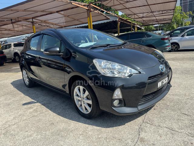 PRIUS C 1.5 HYBRID,PushStart,LeatherSeat,UncleOwne - 1