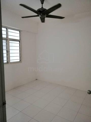 Pinang Laguna condo near mydin Prai Pinang bridge 1