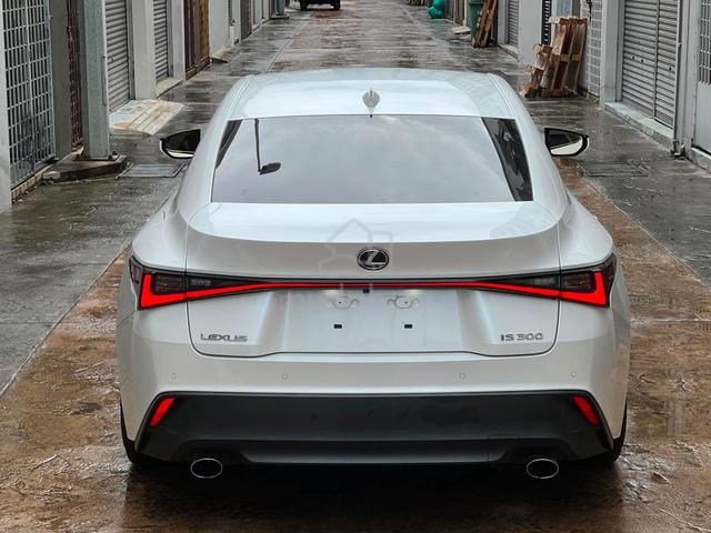 2021 Lexus IS300 VERSION L 2.0 (A) GRADE 5A|35K KM - 4