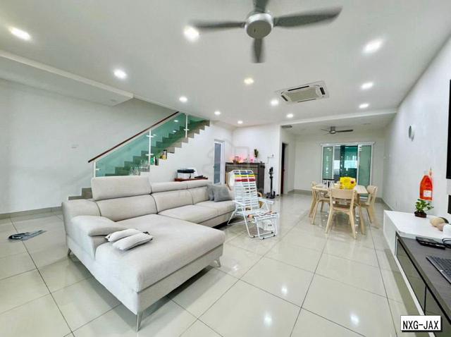 HOT SALE🔥 Amverton Links Klang Near NSK Sentosa 22x70 Renovated & 1