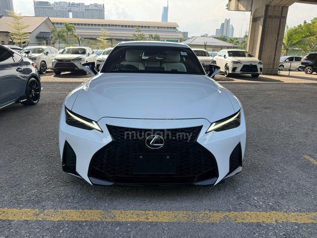 Lexus Is300 F Sport Fully Loaded Edition - 3