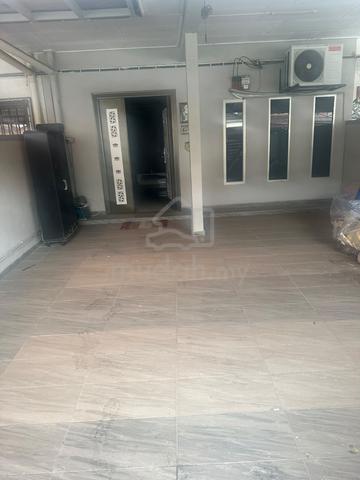 Selangor Pandamaran Freehold 2-Storey Terraced House For Sale 1