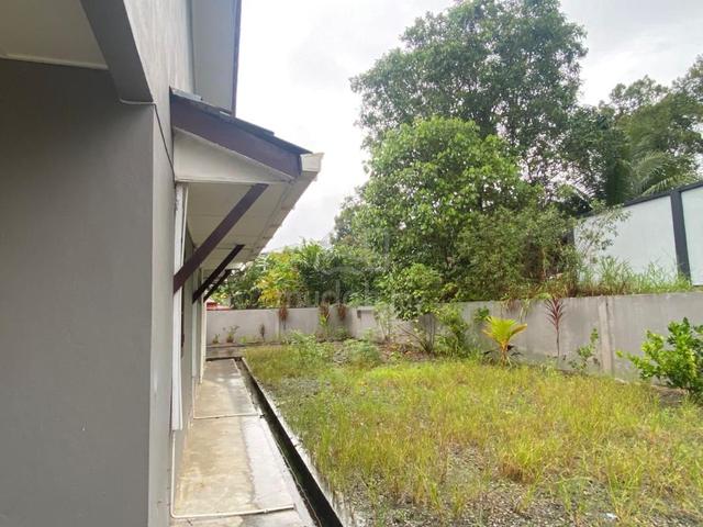 Corner 1 Tingkat, Samarindah Kota Samarahan 1