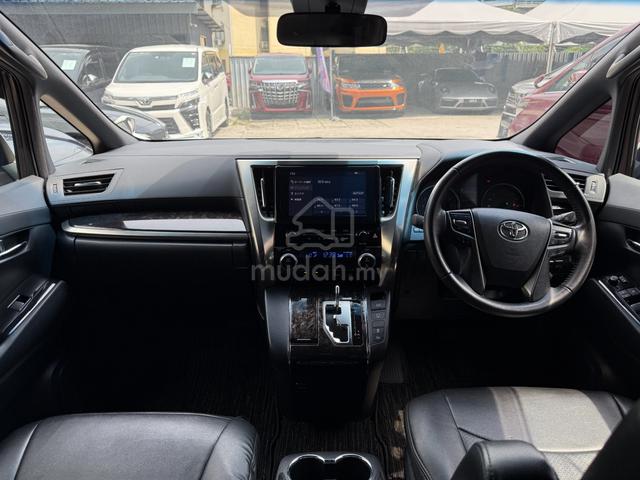 Toyota VELLFIRE 2.5 GOLDEN EYE FULL LOAN - 3