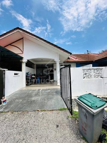 [FREEHOLD] Teres Setingkat, Taman Bidara Emas, Masjid Tanah, Melaka 1