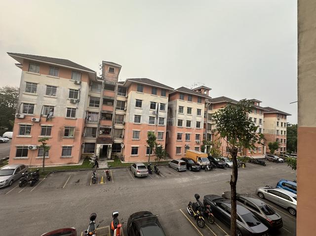 Pangsapuri Suria (Taman Kinrara) 1