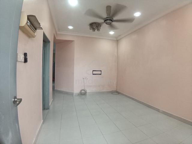 Teres Setingkat Dengkil 4 Bilik | Renovated | Taman Warisan Bestari 1