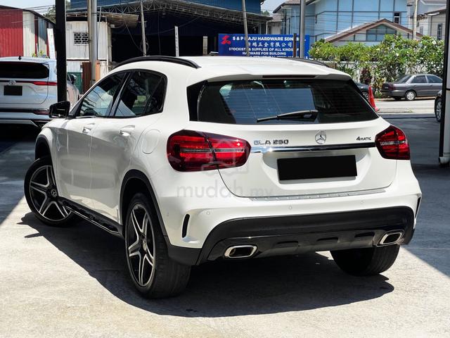 2018 Mercedes Benz GLA250 - WARRANTY - LOW MILEAGE - 3