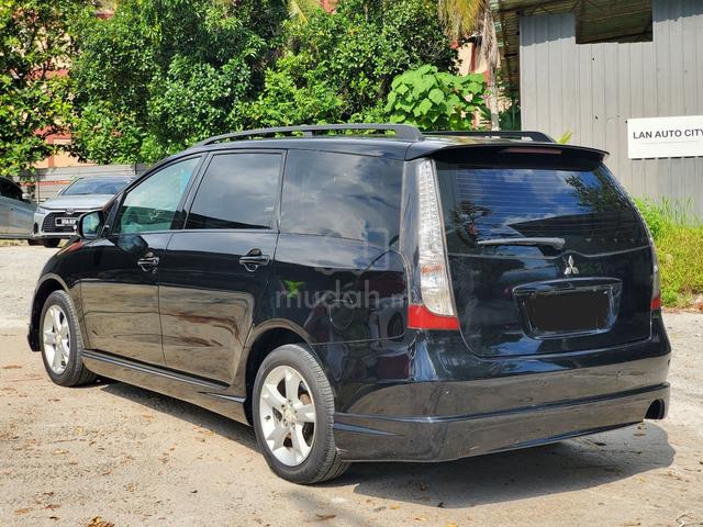 2011 Mitsubishi GRANDIS 2.4 MIVEC ENHANCED (A) - 4