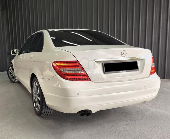 Mercedes Benz C180 CGI (A) (CKD) BlueEFCY 7 SPEED - 5