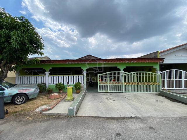 Single Storey Jalan Desa Molek, Taman Desa Molek Ayer Molek Melaka 1