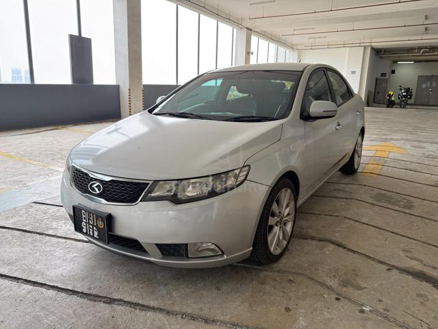 Naza Kia FORTE 2.0 SX ENHANCED 6SPEED Paddleshift - 2