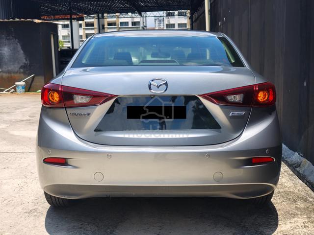 2017 Mazda 3 2.0 SEDAN GL SKYACTIV Low Mileage - 4